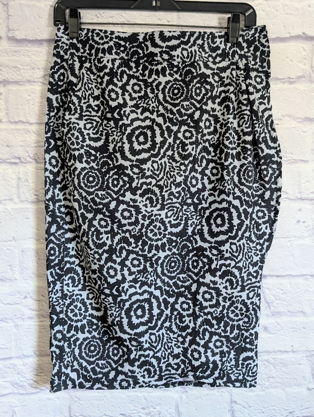 Rip Skirt Hawaii Knee Length Wrap Skirt XS Night Blooms Black Grey Length 3